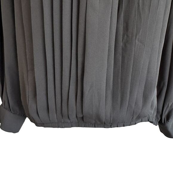 BANANA REPUBLIC Pleated Georgette Blouse Womans Size M Black NWT - Picture 8 of 10